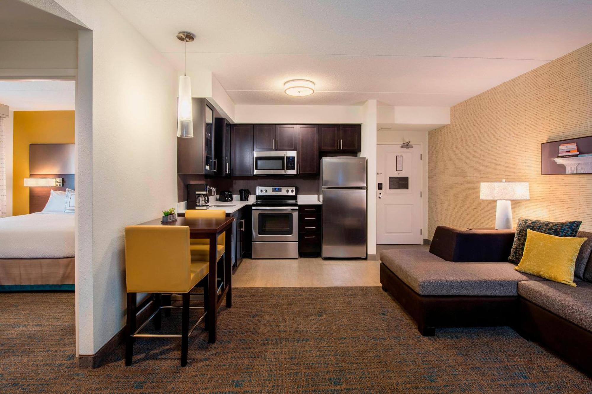 Residence Inn By Marriott Риджайна Экстерьер фото