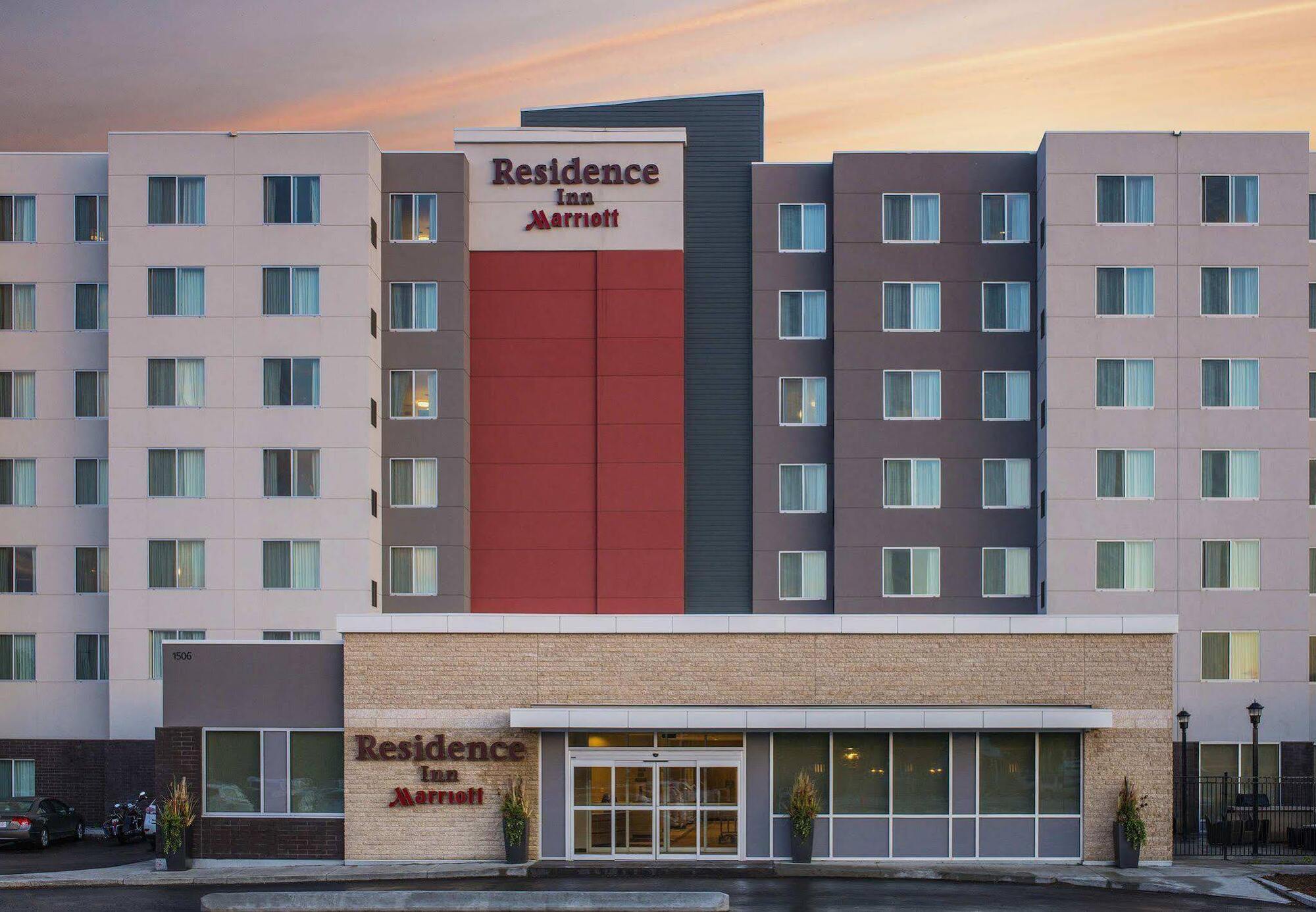 Residence Inn By Marriott Риджайна Экстерьер фото